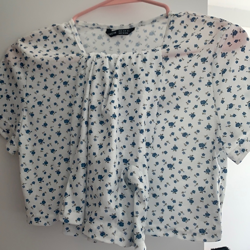 Shein floral two piece set SOLD ❌❌❌❌❌